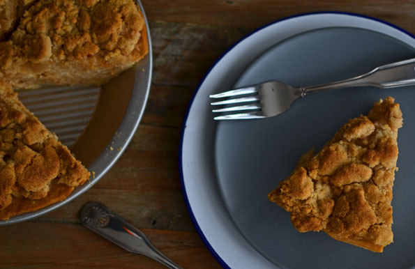 Sour Cream Apple Pie with Crumble Topping