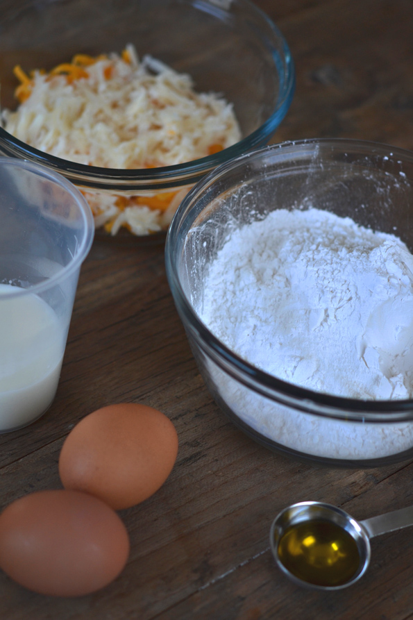 Pao de queijo: Original Cheese Bread Copycat Recipe Pao de queijo: Original Cheese Bread Copycat Recipe