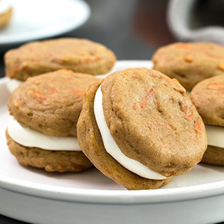 Gluten Free Carrot Cake Whoopie Pies