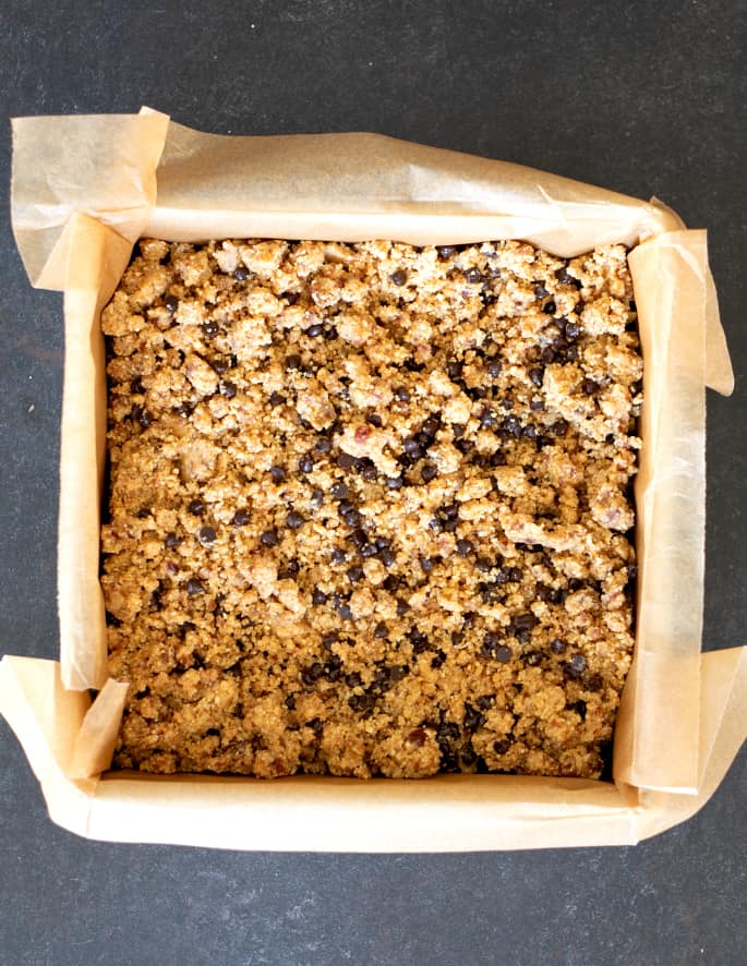 detta master Larabar-recept är hemligheten för att göra dina favoritbarer hemma med vilka smaker du vill, på bara några minuter. Den perfekta glutenfria snacks!