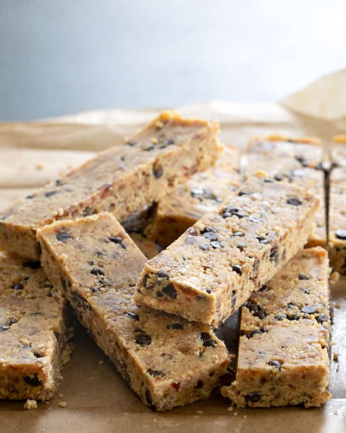 Cette recette de maître Larabar est le secret pour préparer vos barres préférées à la maison avec les saveurs que vous aimez, en quelques minutes. Les snacks sans gluten parfaits!