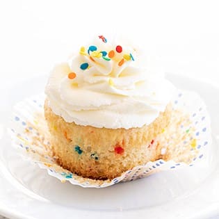 Gluten Free Cupcakes | Chocolate, Vanilla, and more