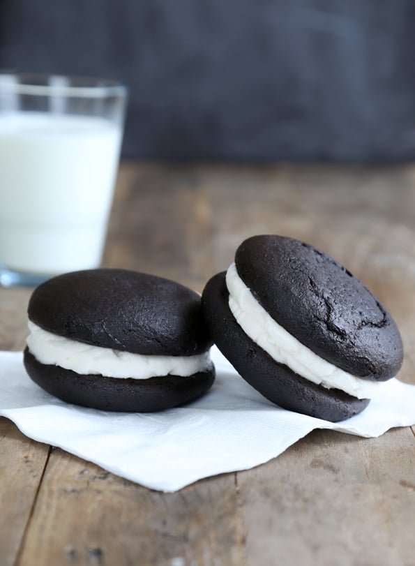 2 oreo cakesters leaning against each other on white napkin