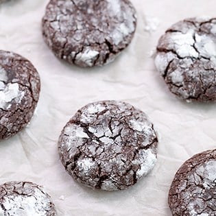 Gluten Free Chocolate Crinkle Cookies | Great gluten free cookie recipes