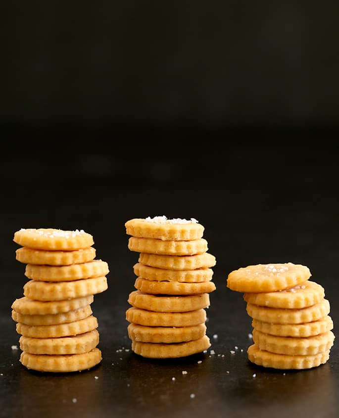 Buttery Rich Crackers Recipe