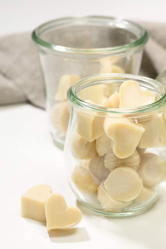 Learn to make homemade vegan white chocolate with this easy recipe. Just 6 simple ingredients!