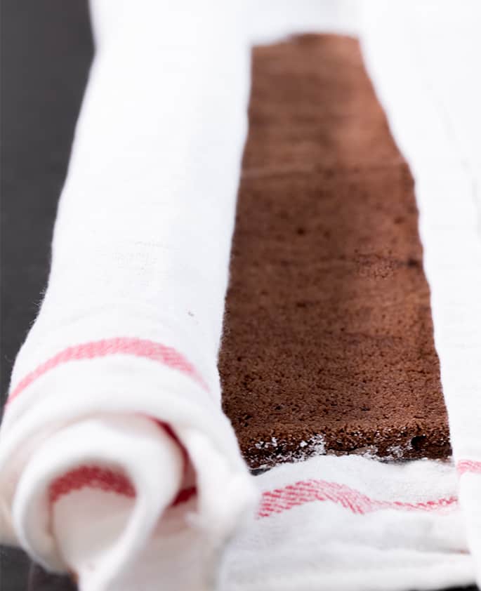 Gluten Free Swiss Roll Cake Recipe  Chocolate Sponge with Creme Filling