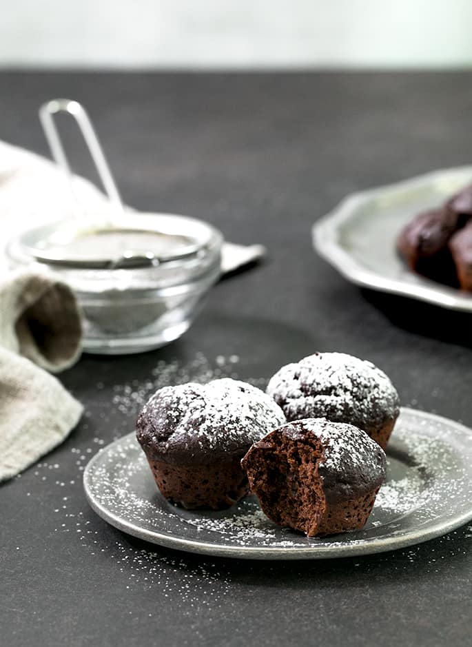 These Weight Watchers brownie bites are made with applesauce and just the right amount of brown sugar for 3 PointsPlus for 2. Gluten free brownies at their absolute best!