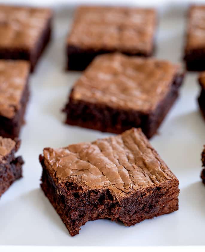 These chewy, rich Nutella brownies are naturally gluten free and are truly made with just 3 simple ingredients: Nutella hazelnut spread, eggs, and almond flour. 