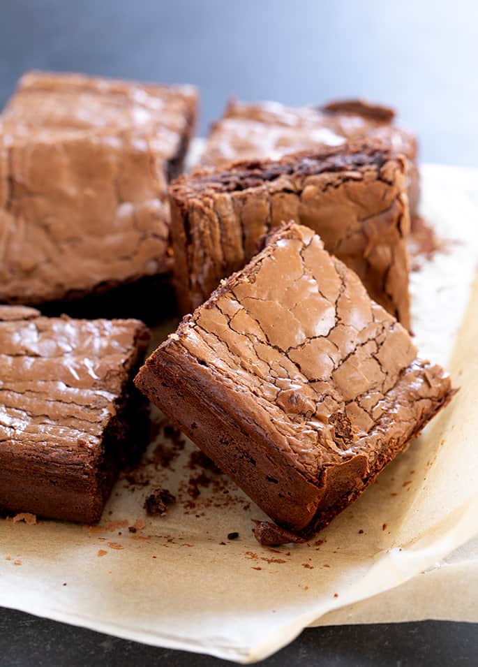 These chewy, rich Nutella brownies are naturally gluten free and are truly made with just 3 simple ingredients: Nutella hazelnut spread, eggs, and almond flour. 