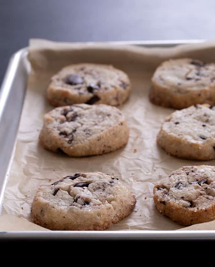 These gluten free chocolate chip shortbread cookies are a salty-sweet reminder of why chocolate chip cookies & shortbread are the best cookies in the world.