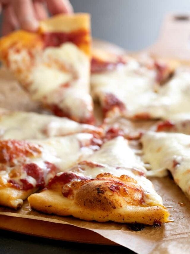 cropped-Pizza-Dough-slice-in-background.jpg