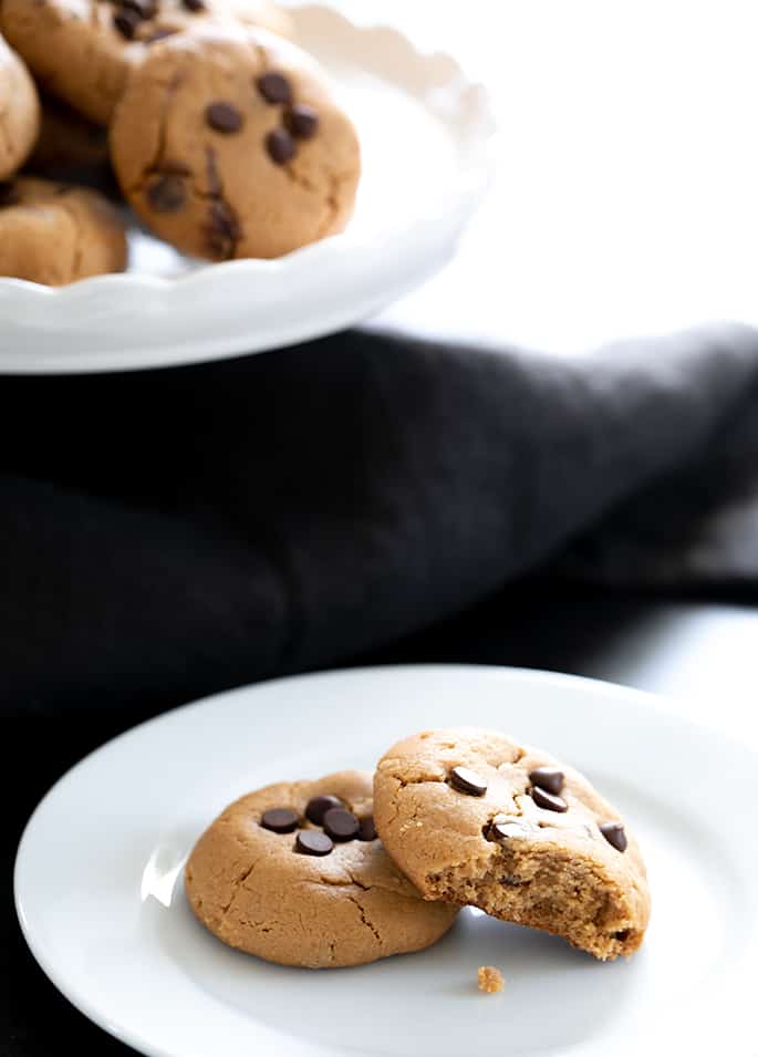 This recipe for flourless peanut butter chocolate chip cookies, with only 6 simple ingredients, makes perfectly soft and chewy cookies. You'll never believe they have no flour!