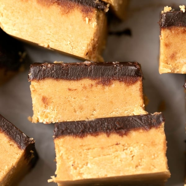 no bake peanut butter bars without graham crackers with a chocolate top