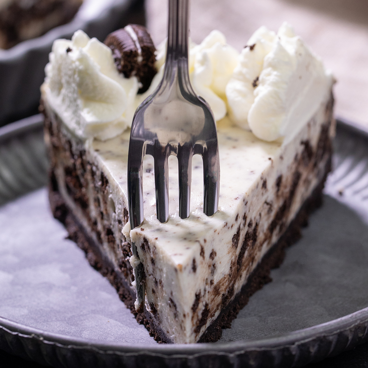 Gluten free no bake Oreo cheesecake