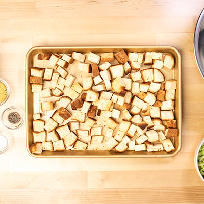 Toasted bread cubes for gluten free stuffing